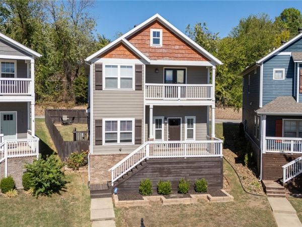 3821 W Pawnee Road , Rogers, AR 72758