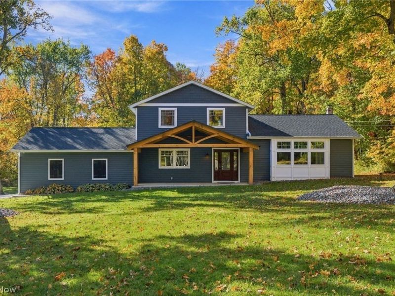 7925 Pear Tree Drive, Chesterland, OH 44026 Photo 1