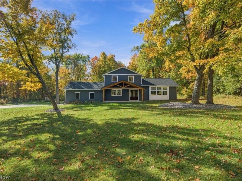 7925 Pear Tree Drive, Chesterland, OH 44026 Photo 3
