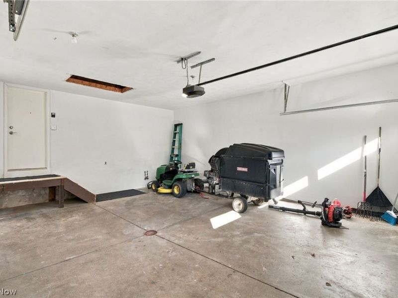 7925 Pear Tree Drive, Chesterland, OH 44026 Photo 40