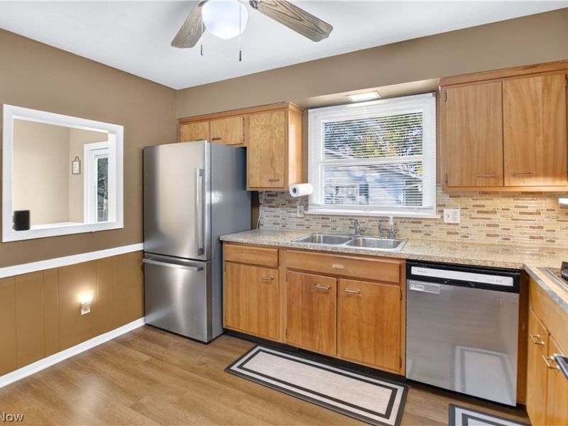 4744 Timberview Drive , Vermilion, OH 44089 Photo 11