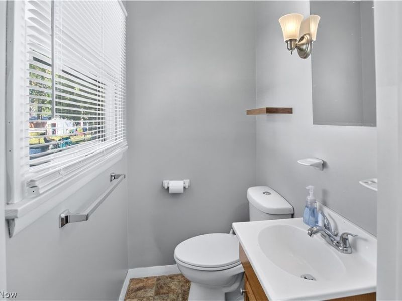 4744 Timberview Drive , Vermilion, OH 44089 Photo 16