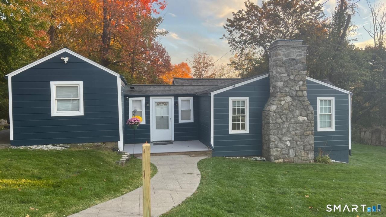 23 Ilion , New Fairfield, CT 06812 Main Photo