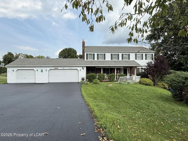 127 Klinger Drive, Sugarloaf, PA 18249