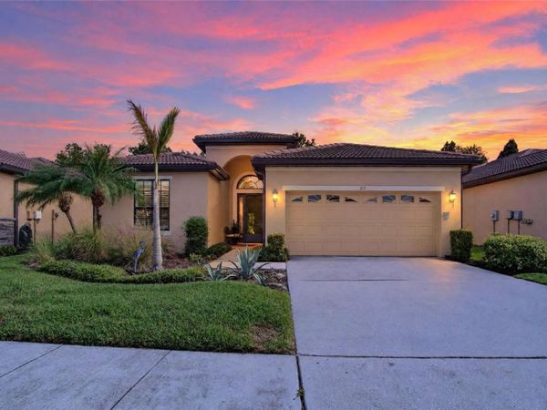 213 SILVER FALLS DRIVE , APOLLO BEACH, FL 33572