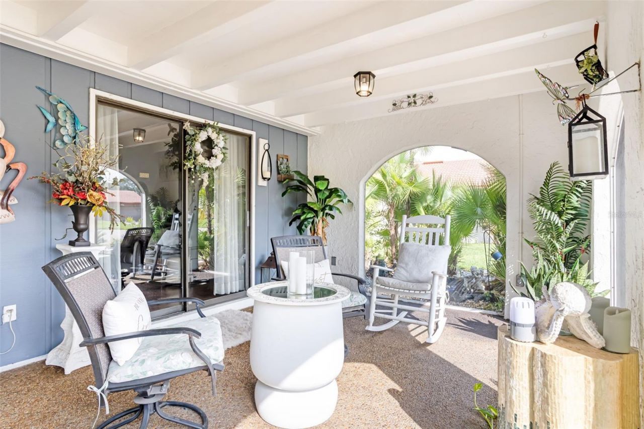 7236 Las Casas Dr , Sarasota, FL 34243 Photo