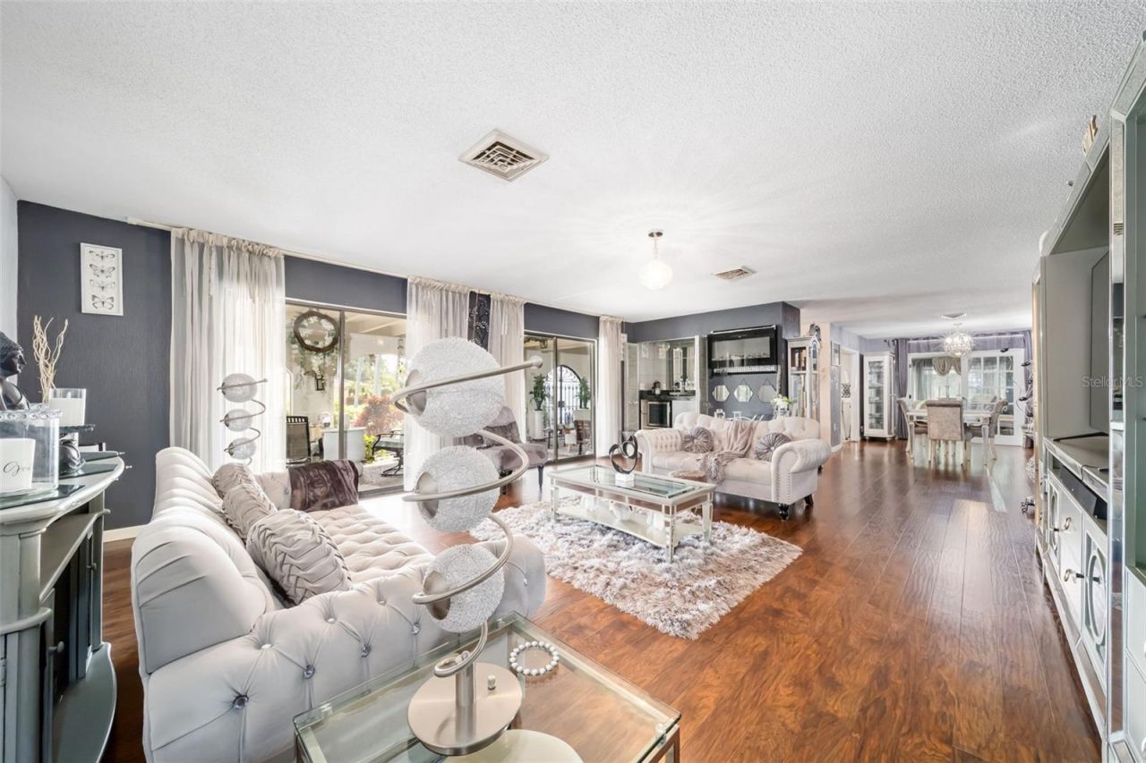 7236 Las Casas Dr , Sarasota, FL 34243 Photo