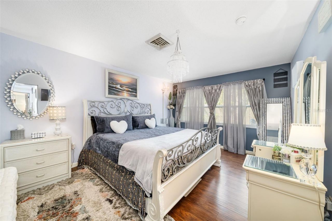 7236 Las Casas Dr , Sarasota, FL 34243 Photo