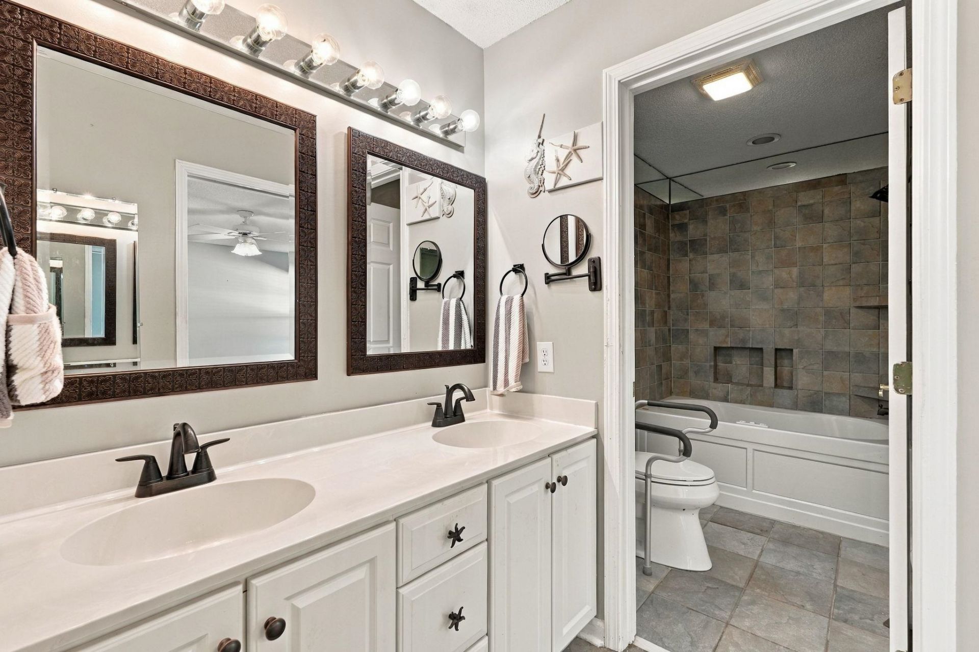 4155 Horseshoe Dr. N  Photo 24