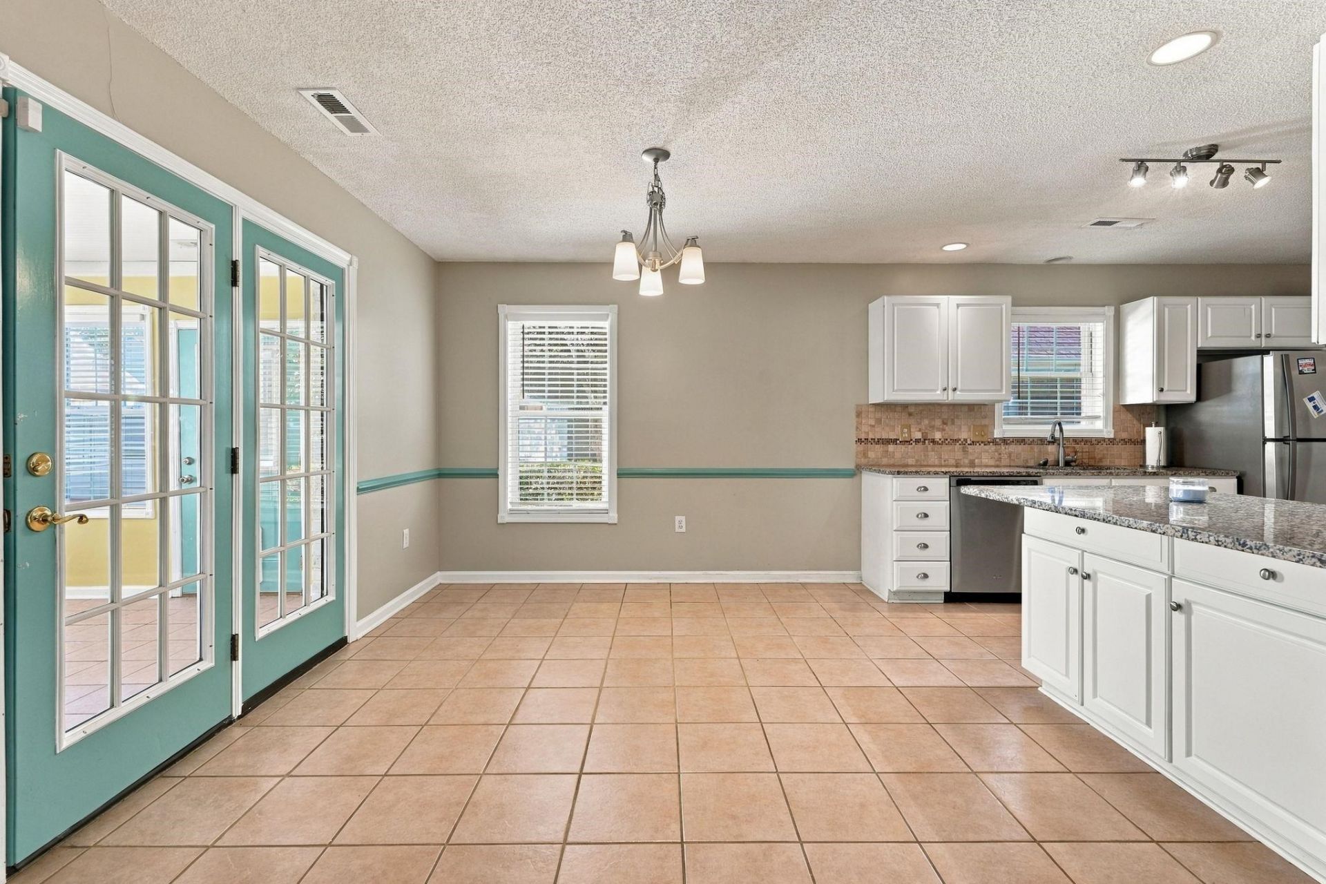 4155 Horseshoe Dr. N  Photo 9