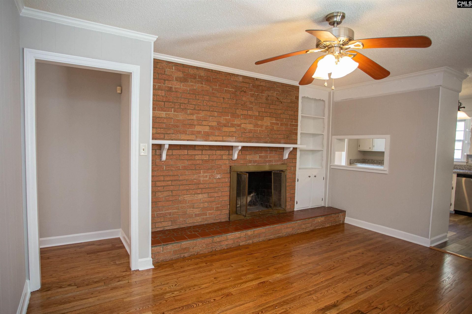 1110 Roberts Street Photo 17