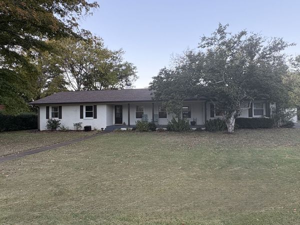 1911 Greenland Dr , Murfreesboro, TN 37130