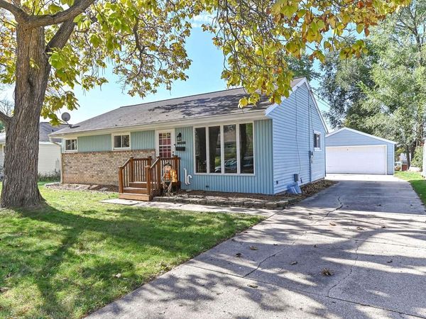 2893 S 96th STREET, West Allis, WI 53227