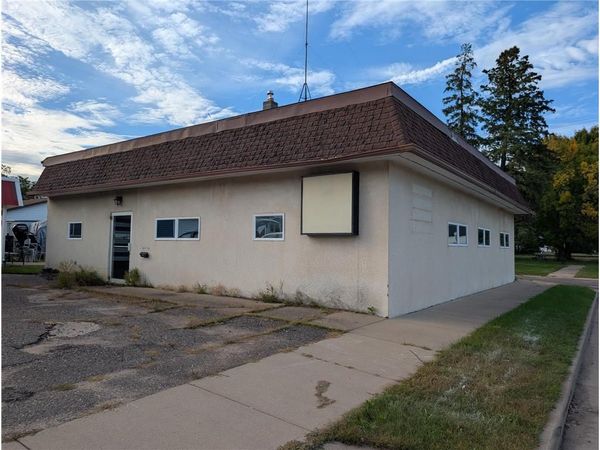 1001 Main St, Cameron, WI 54822