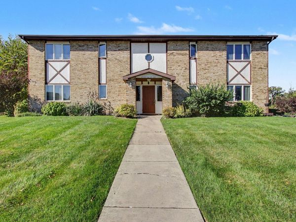 2464 Harvest Drive , Crown Point, IN 46307