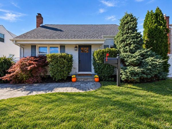 112 Rosebud Avenue , Merrick, NY 11566