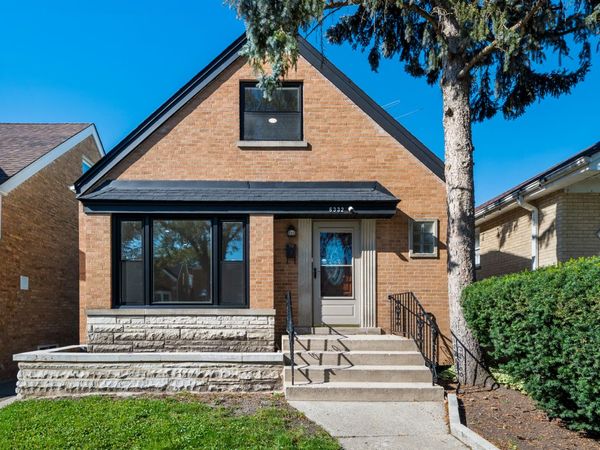 6332 N Mobile Avenue , Chicago, IL 60646