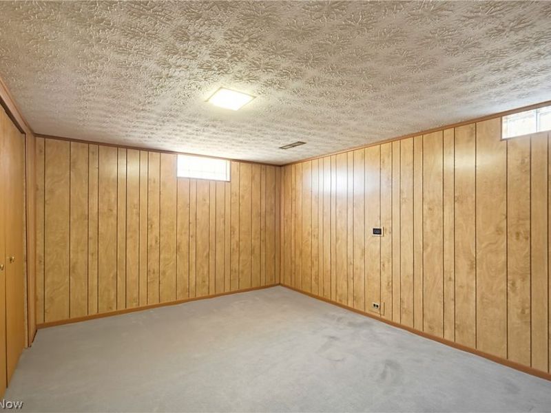 1526 Edmar Street, Louisville, OH 44641 Photo 22