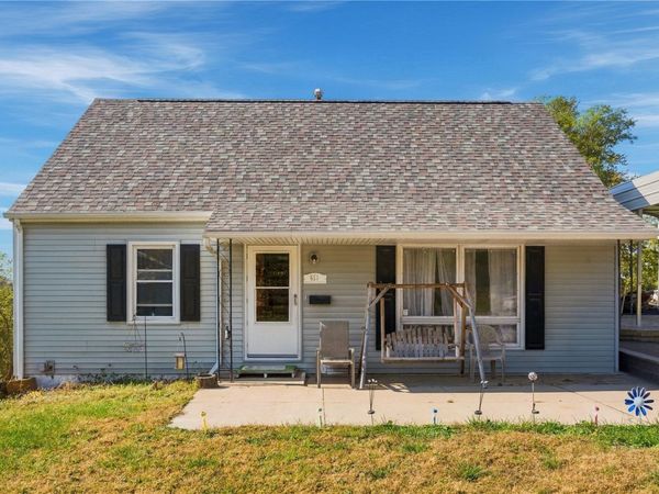 651 40th Street SE, Cedar Rapids, IA 52403