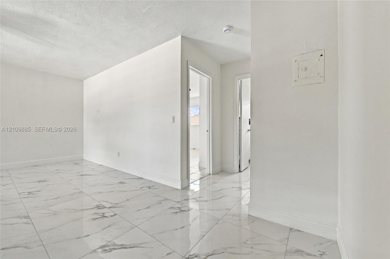 1921 SW 69th Ave , Unit 209, Pembroke Pines, FL 33023 Photo