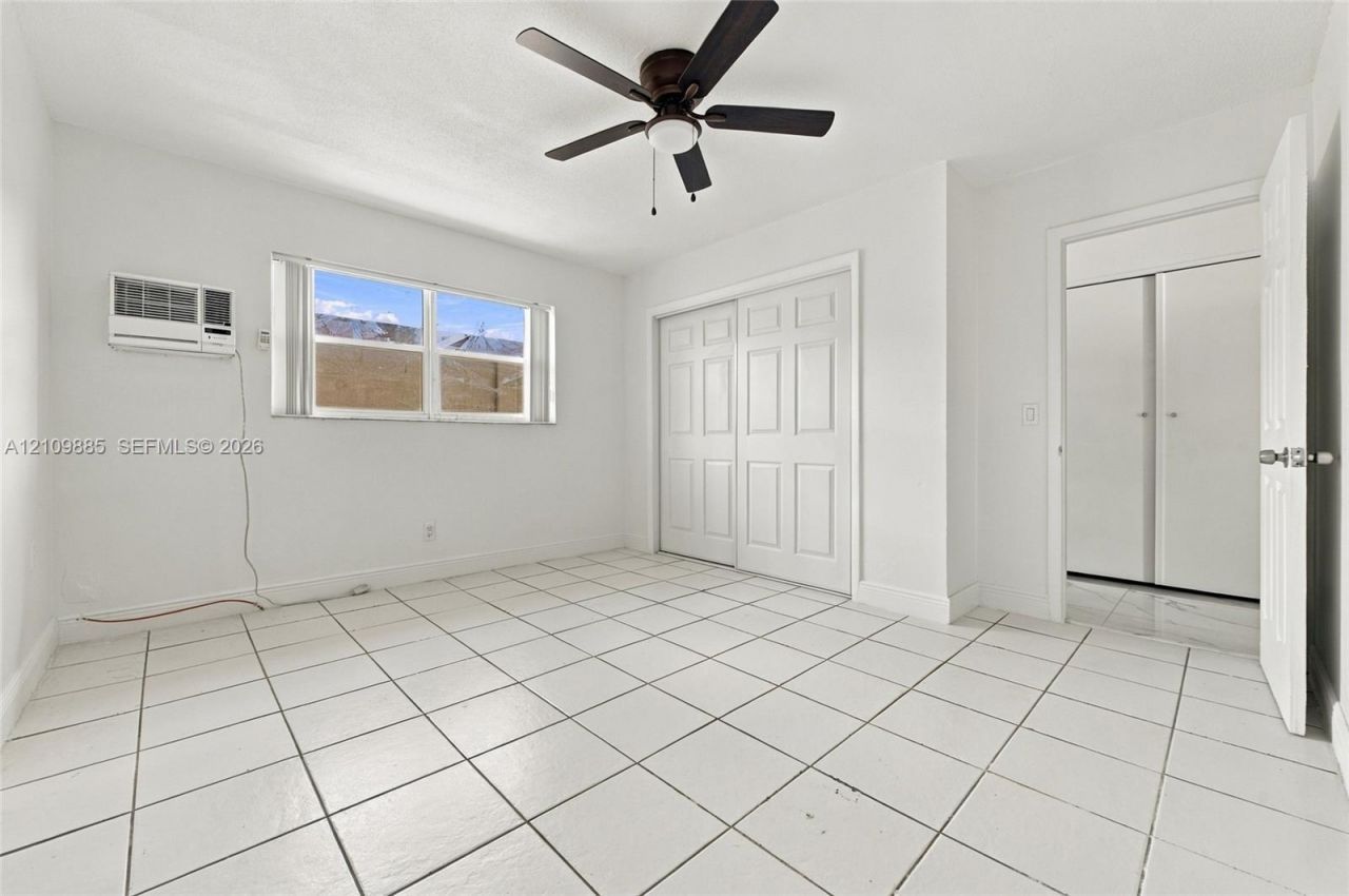 1921 SW 69th Ave , Unit 209, Pembroke Pines, FL 33023 Photo