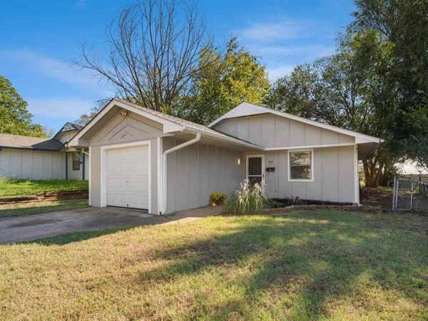 1417 E 4th Avenue, Stillwater, OK 74074