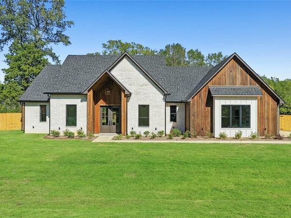 14017 Hidden Brook Lane , Flint, TX 75762