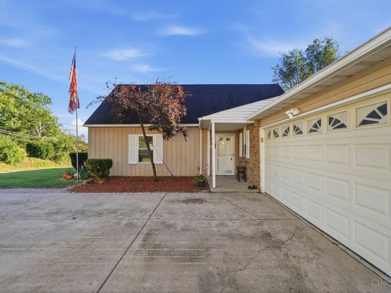 10699 West Road, Harrison, OH 45030 Photo 3