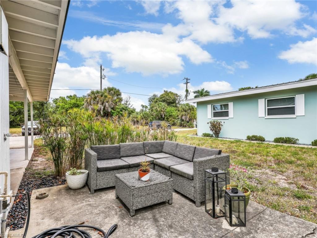 1404 Santa Barbara Ave , Fort Myers, FL 33901 Photo