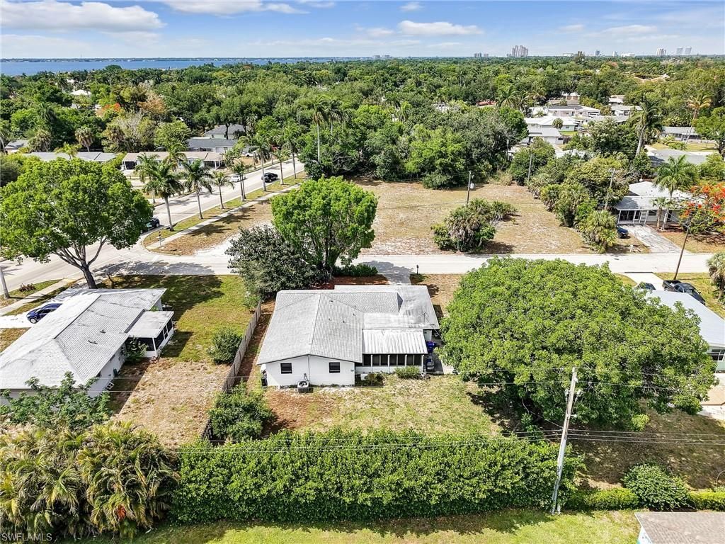 1404 Santa Barbara Ave , Fort Myers, FL 33901 Photo