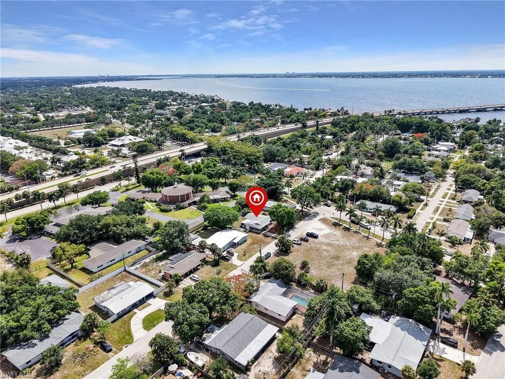 1404 Santa Barbara Ave , Fort Myers, FL 33901 Photo