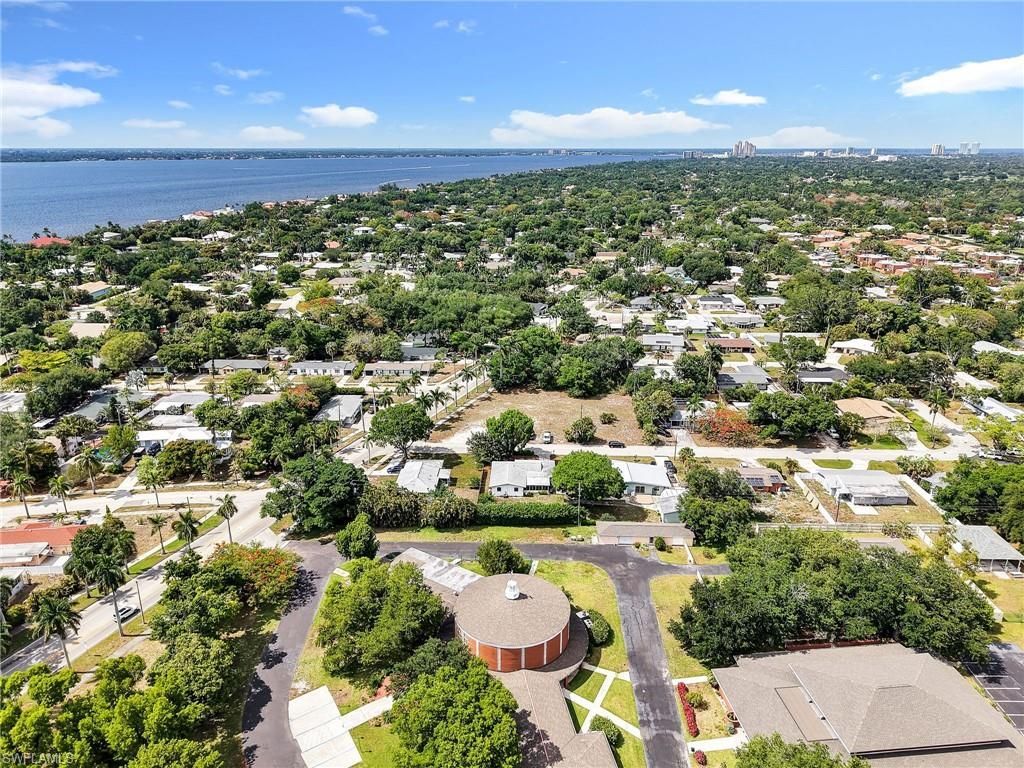 1404 Santa Barbara Ave , Fort Myers, FL 33901 Photo