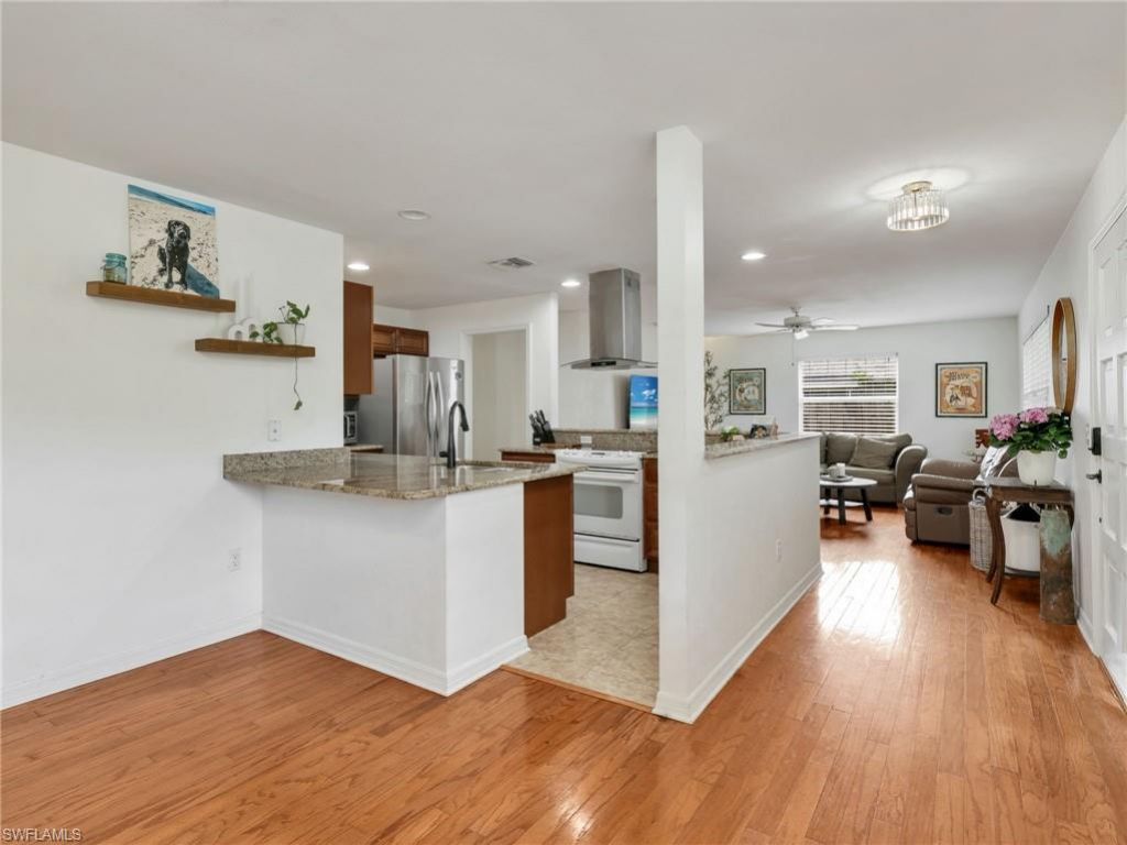 1404 Santa Barbara Ave , Fort Myers, FL 33901 Photo