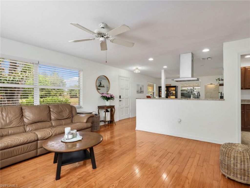 1404 Santa Barbara Ave , Fort Myers, FL 33901 Photo