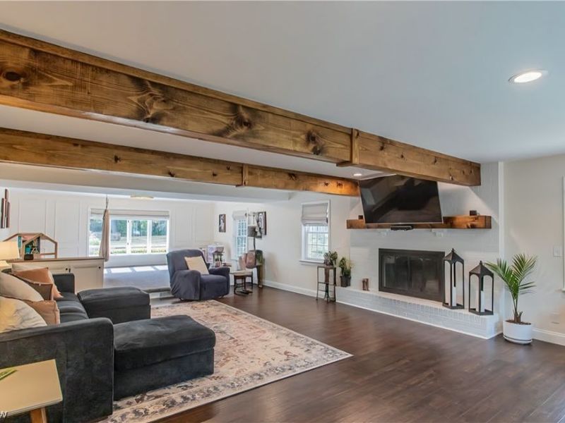 1805 Stonehenge Avenue NE, Warren, OH 44483 Photo 10