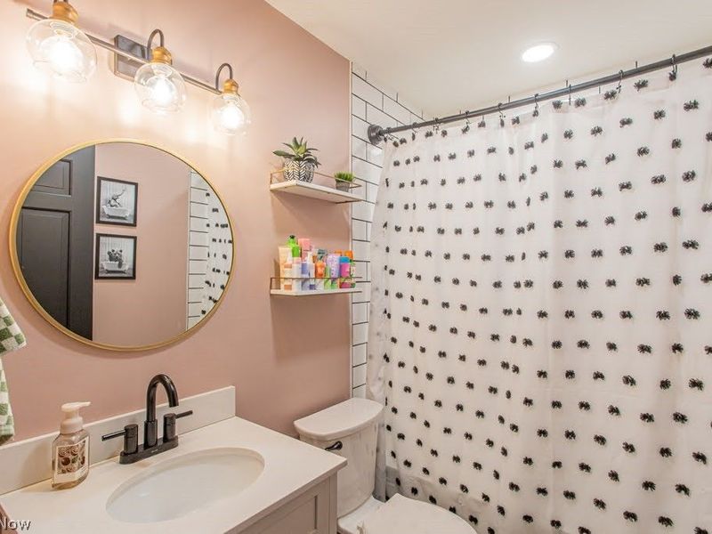 1805 Stonehenge Avenue NE, Warren, OH 44483 Photo 31