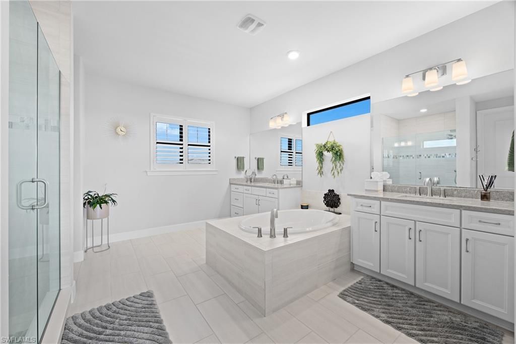 19390 The Place Blvd , Estero, FL 33928 Photo