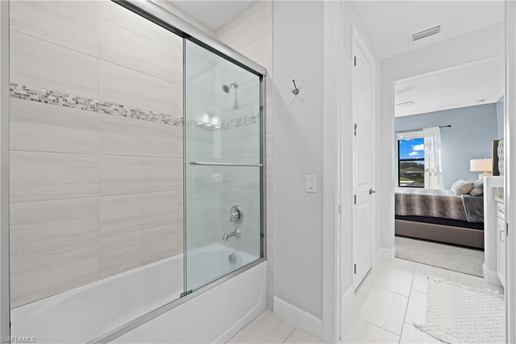 19390 The Place Blvd , Estero, FL 33928 Photo