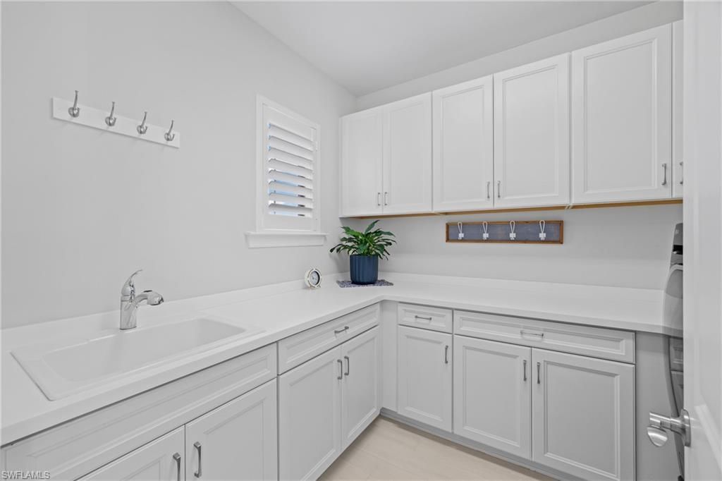 19390 The Place Blvd , Estero, FL 33928 Photo