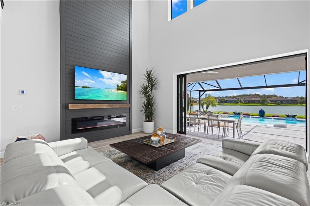 19390 The Place Blvd , Estero, FL 33928 Photo