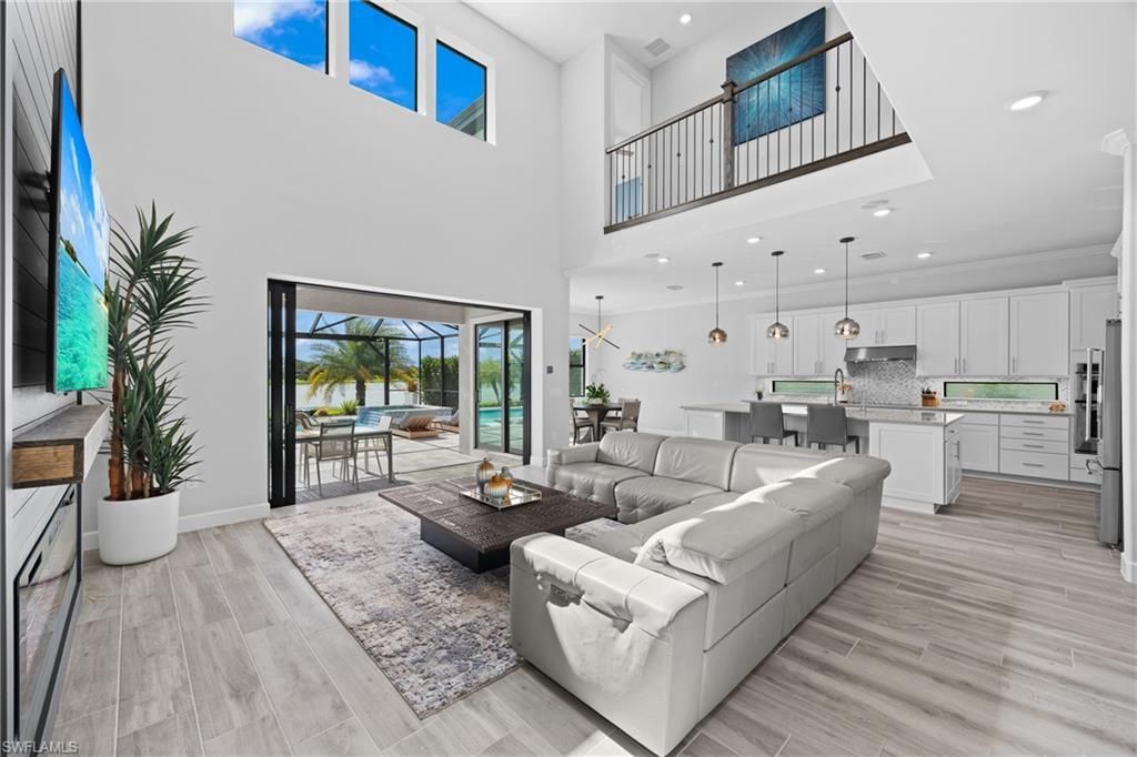 19390 The Place Blvd , Estero, FL 33928 Photo