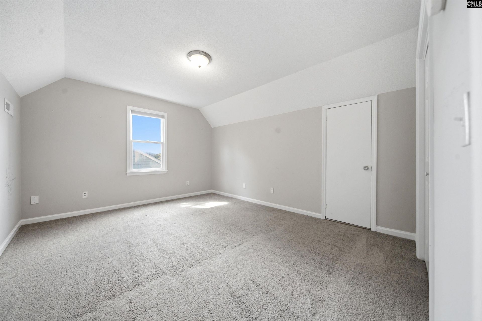 125 Auburnleaf Drive  Photo 18