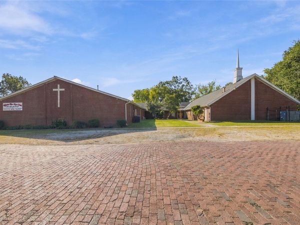 300 W Commercial Street , Haskell, OK 74436
