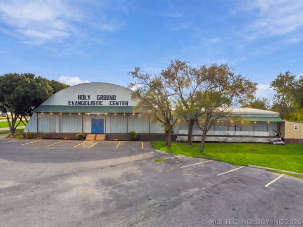 5310 W 60th Street , Tulsa, OK 74107