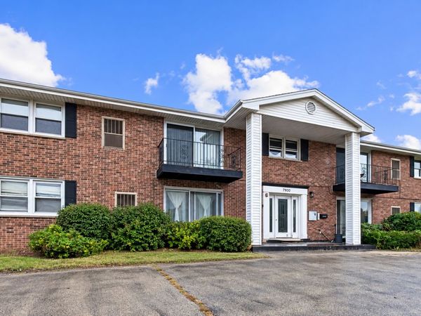 7900 S 83rd Court , Unit 2, Justice, IL 60458