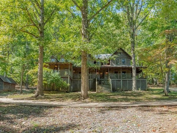 2007 Hopewell Friends Road, Asheboro, NC 27205