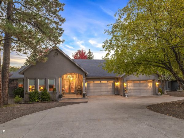 1731 N EDGEWOOD Street, Flagstaff, AZ 86004