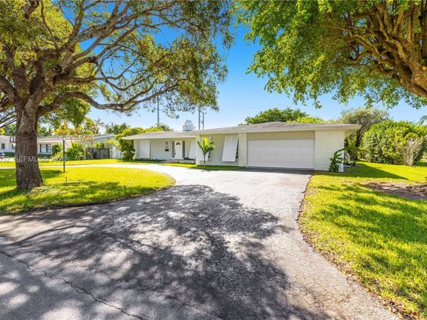 8010 SW 139th Ter , Palmetto Bay, FL 33158