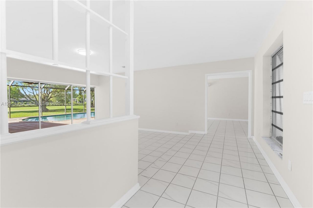 8010 SW 139th Ter, Palmetto Bay, FL 33158 Photo
