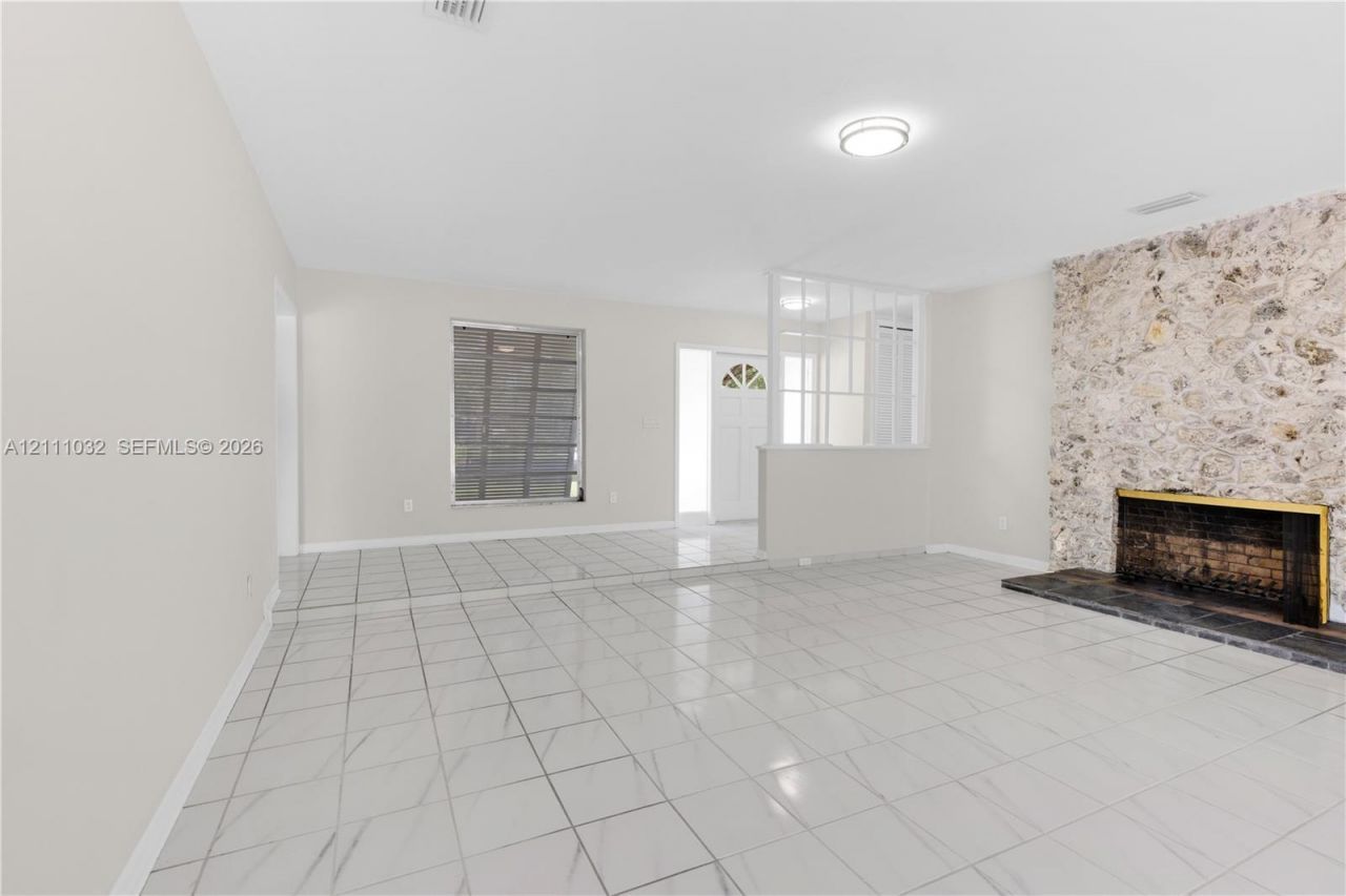 8010 SW 139th Ter, Palmetto Bay, FL 33158 Photo